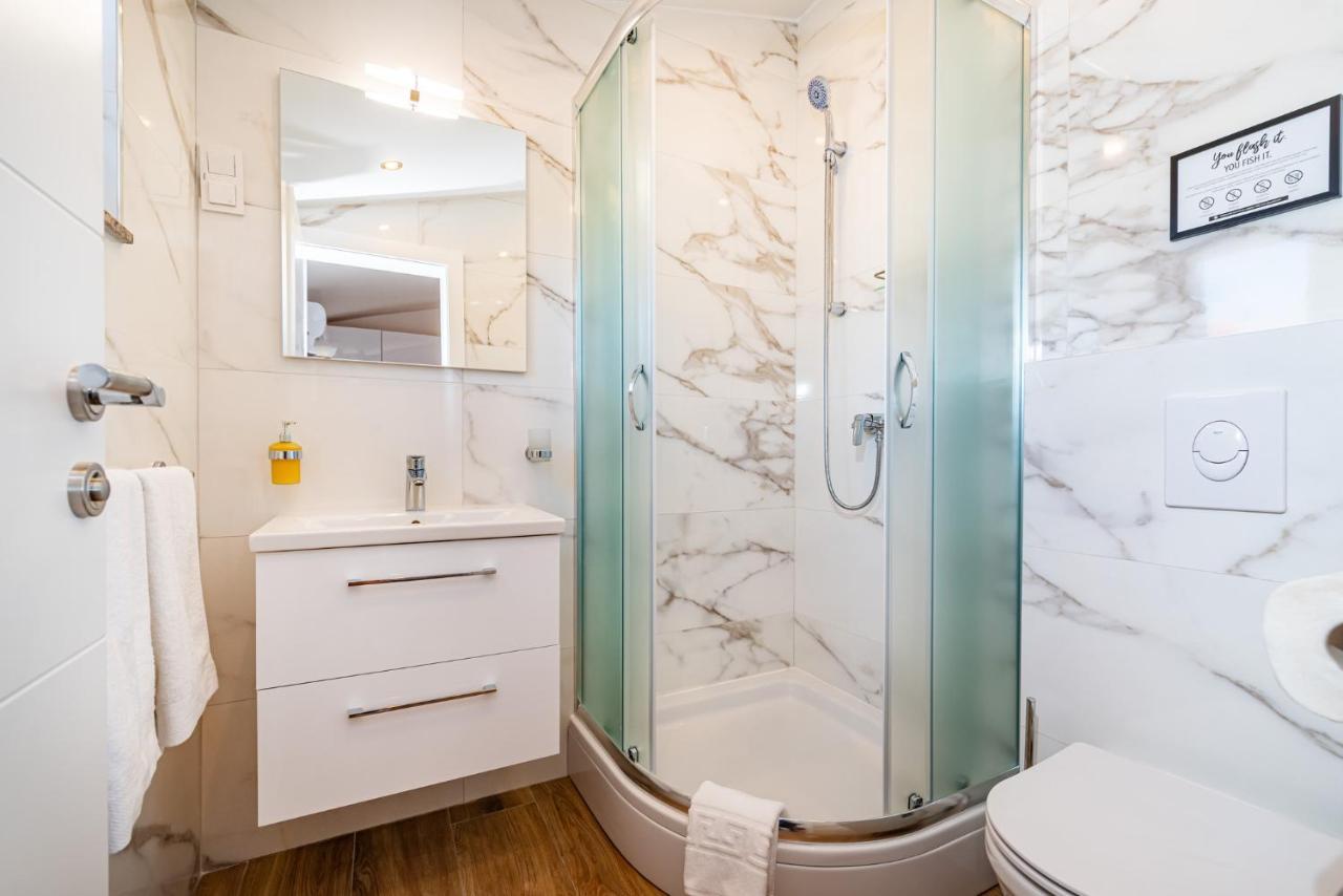 La More Apartments Borovici Экстерьер фото